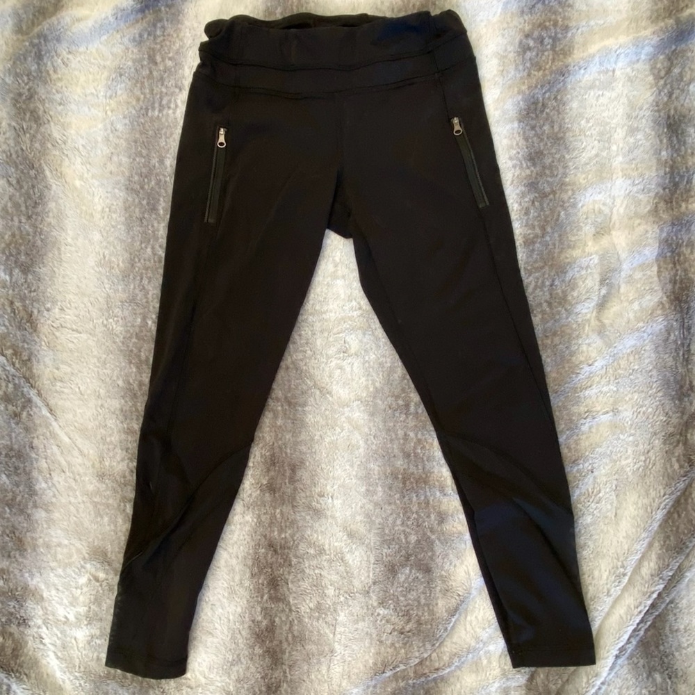 Lululemon Black cropped mesh 7/8 leggings